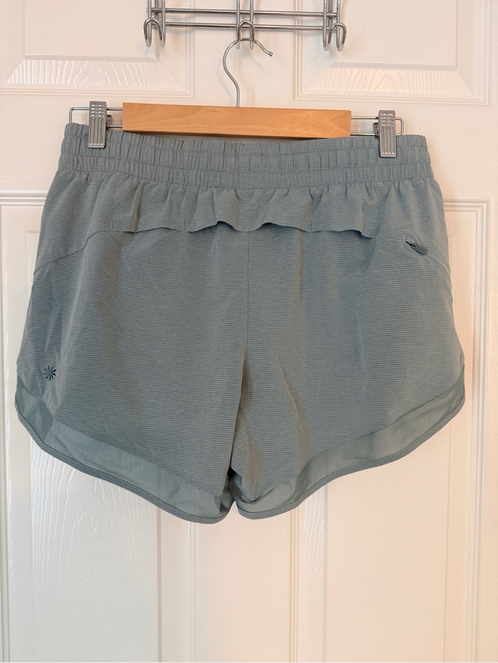 ATHLETA Mesh Racer Run Short - Picture 3 of 8